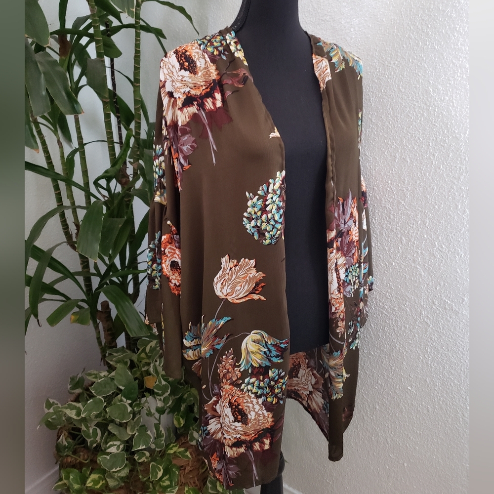 Umgee Olive Floral Open Front Kimono Size S/M